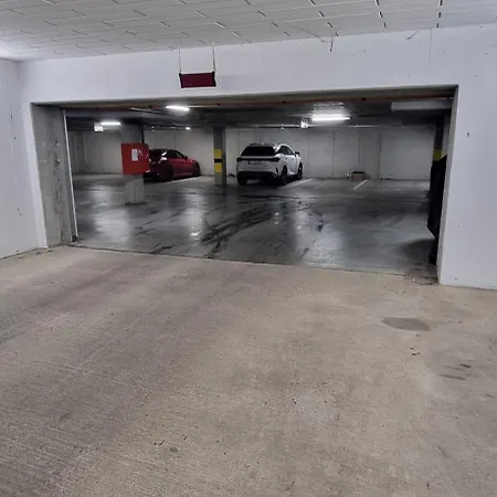 Skarbowa West Apartament *